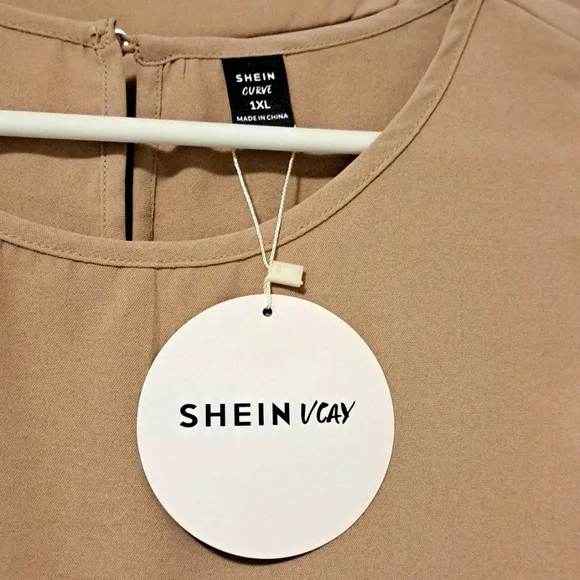 🎊🎊 SHEIN CURVE Plus Size Vacation/Cruise/Leisure 2 Piece Outfit/NWT - Size 1XL - Picture 6 of 7